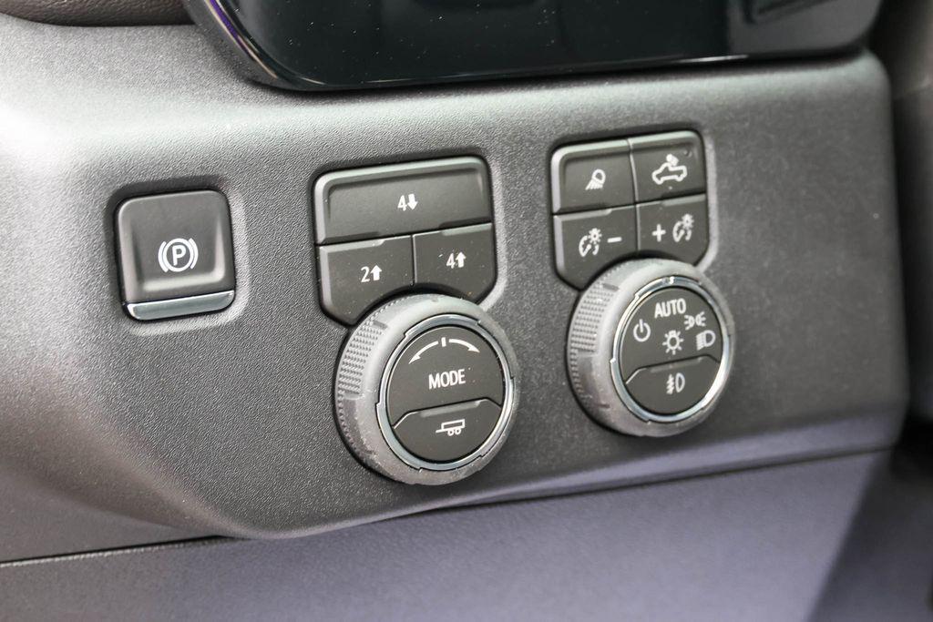 new 2026 Chevrolet Silverado 2500 car, priced at $61,021