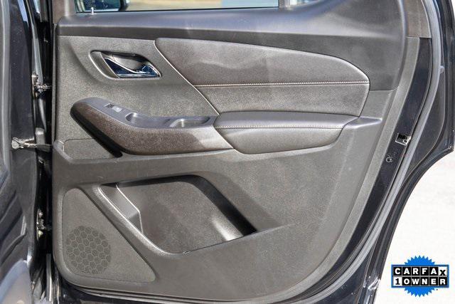 used 2022 Chevrolet Traverse car, priced at $22,798