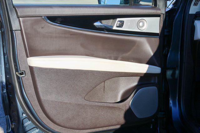 used 2022 Lincoln Nautilus car, priced at $32,000