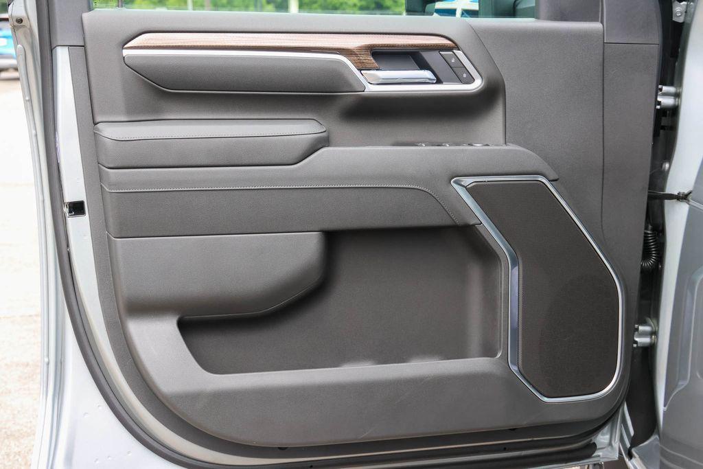 new 2026 Chevrolet Silverado 2500 car, priced at $72,761