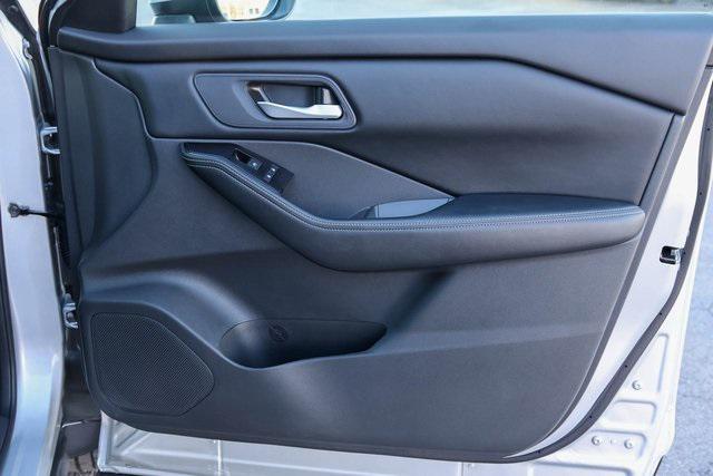 used 2025 Nissan Rogue car, priced at $21,998