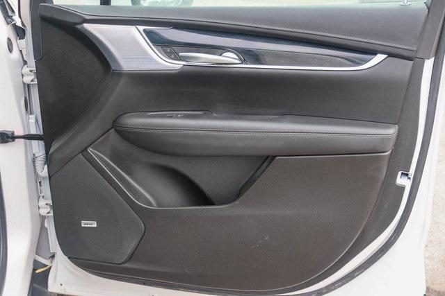 used 2024 Cadillac XT5 car, priced at $27,550