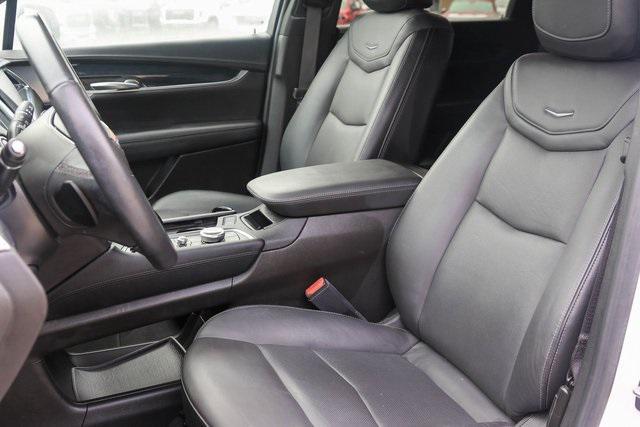 used 2024 Cadillac XT5 car, priced at $27,550