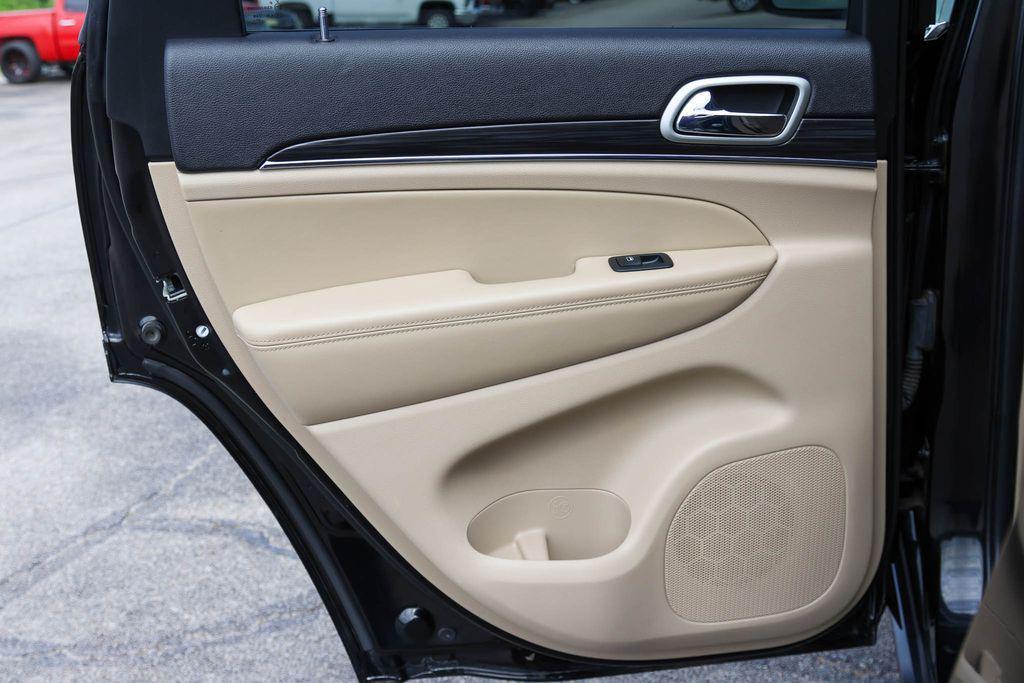 used 2022 Jeep Grand Cherokee car, priced at $24,619