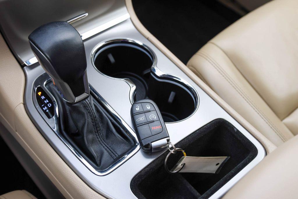 used 2022 Jeep Grand Cherokee car, priced at $24,619