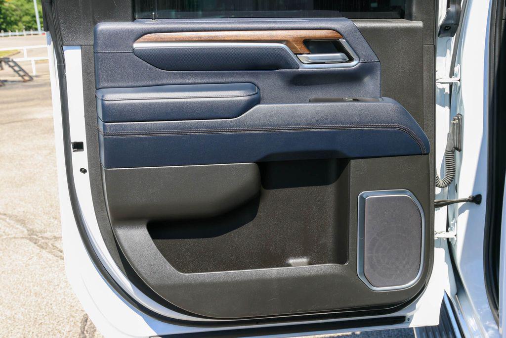 used 2024 Chevrolet Silverado 2500 car, priced at $64,117