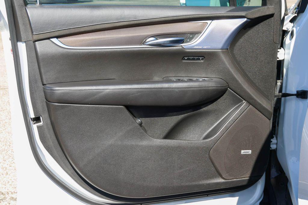 used 2020 Cadillac XT6 car, priced at $23,119