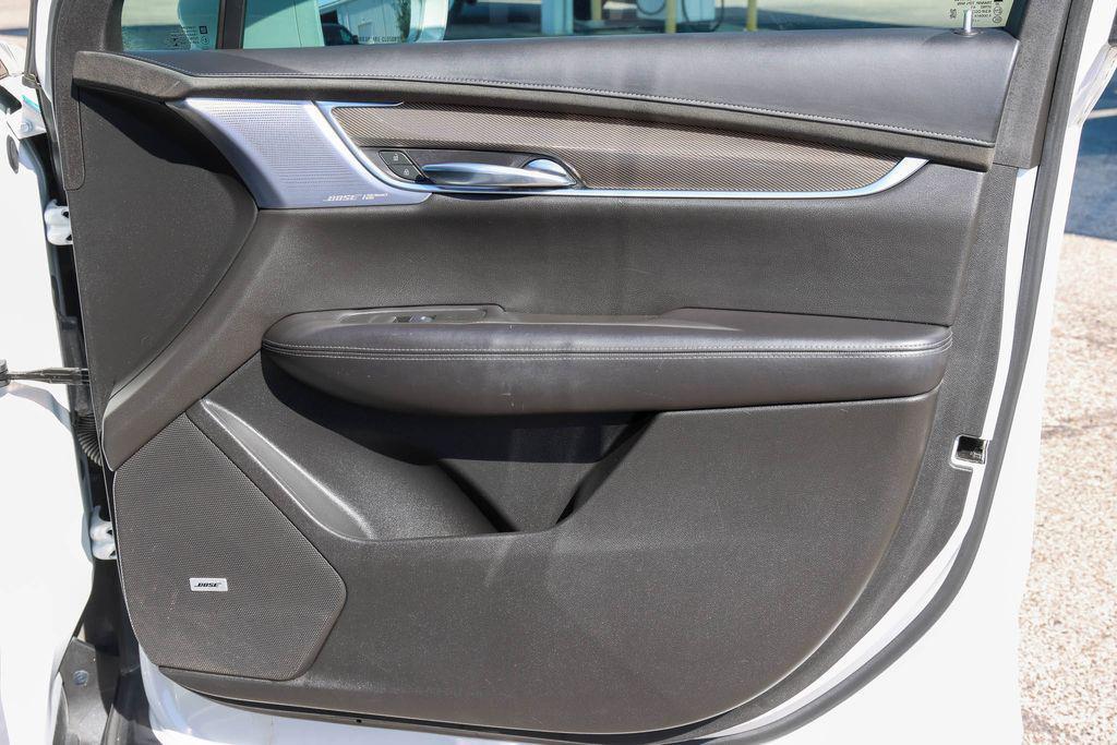 used 2020 Cadillac XT6 car, priced at $23,119