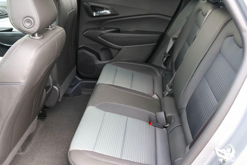 new 2026 Chevrolet Trax car, priced at $25,114