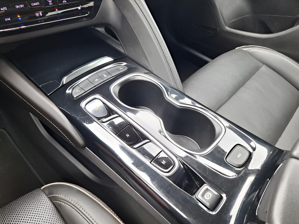 used 2023 Buick Envision car, priced at $21,950