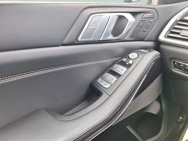 used 2021 BMW X7 car, priced at $34,244