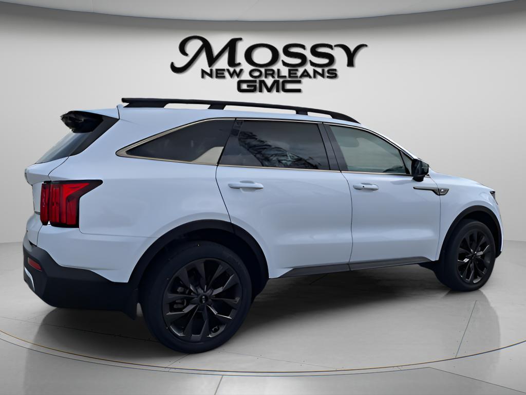 used 2021 Kia Sorento car, priced at $21,490