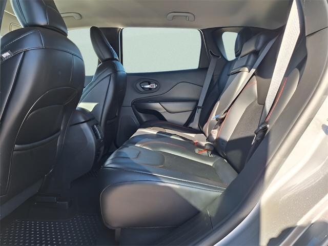 used 2019 Jeep Cherokee car, priced at $18,922