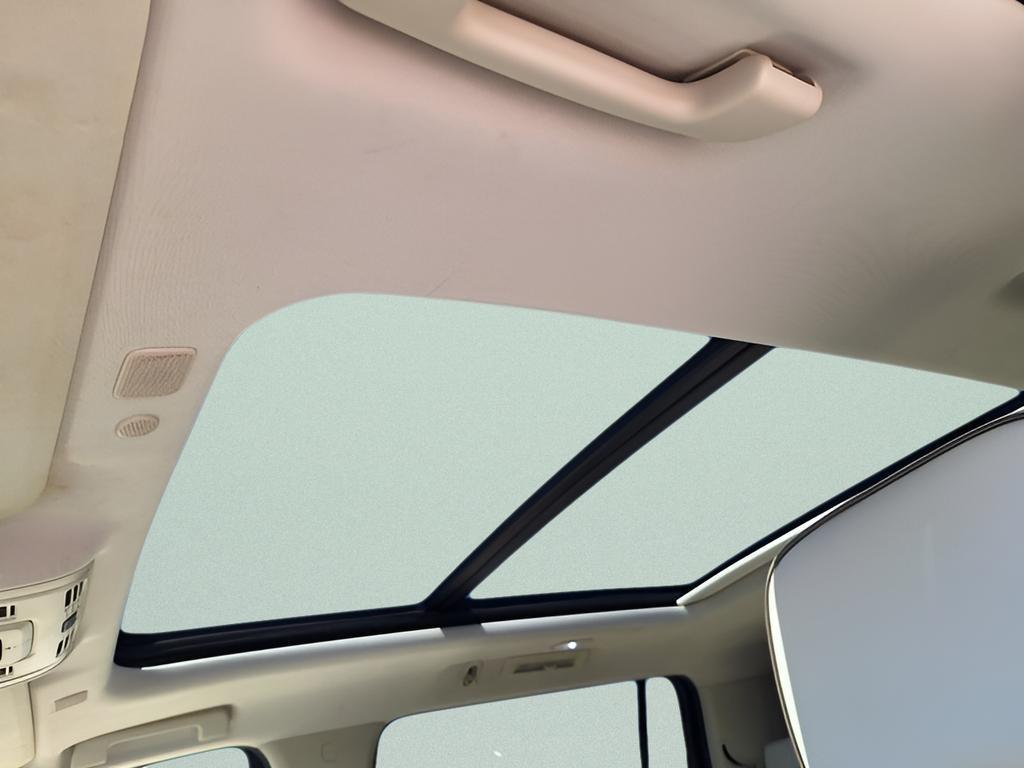 used 2021 GMC Yukon XL car, priced at $39,700