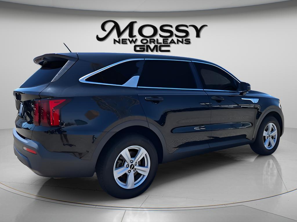 used 2023 Kia Sorento car, priced at $22,631