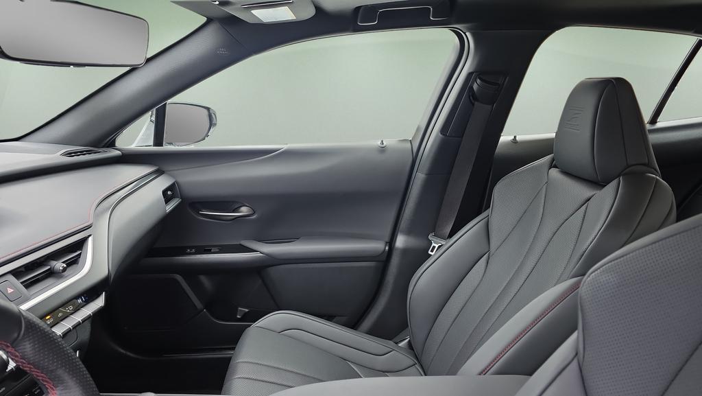 used 2022 Lexus UX 250h car, priced at $35,055