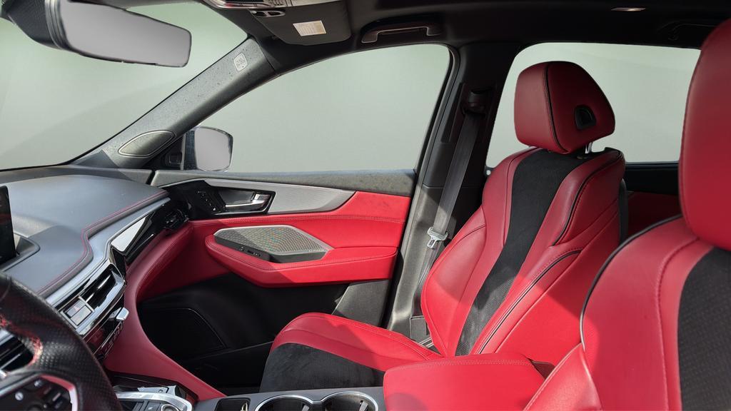 used 2022 Acura MDX car, priced at $31,500