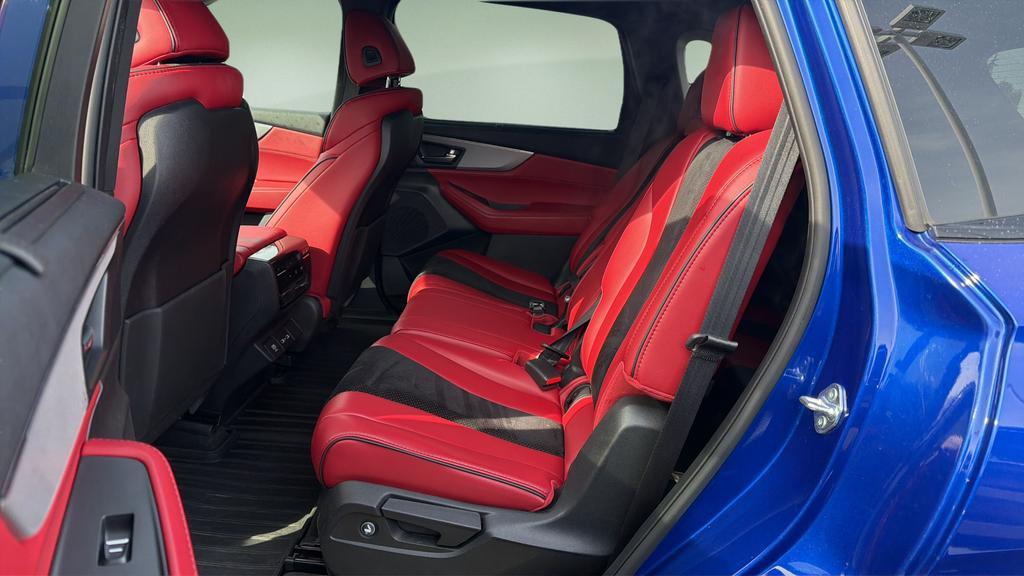 used 2022 Acura MDX car, priced at $31,500