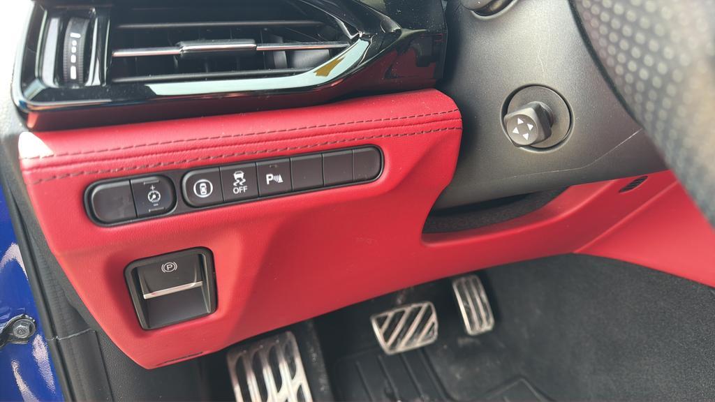 used 2022 Acura MDX car, priced at $31,500