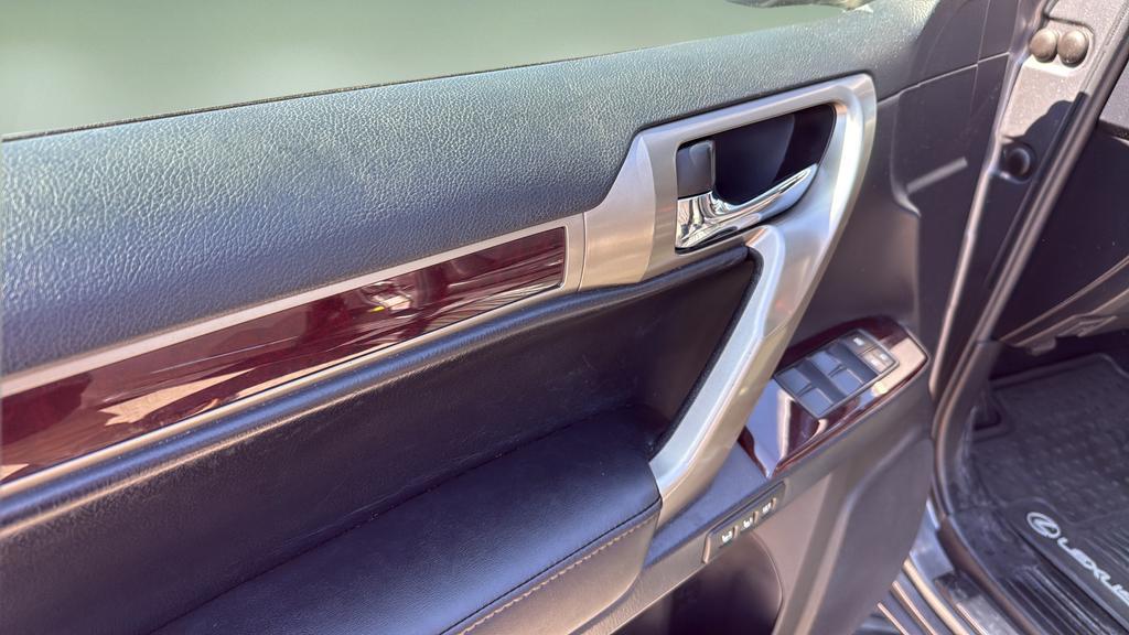 used 2017 Lexus GX 460 car, priced at $27,550