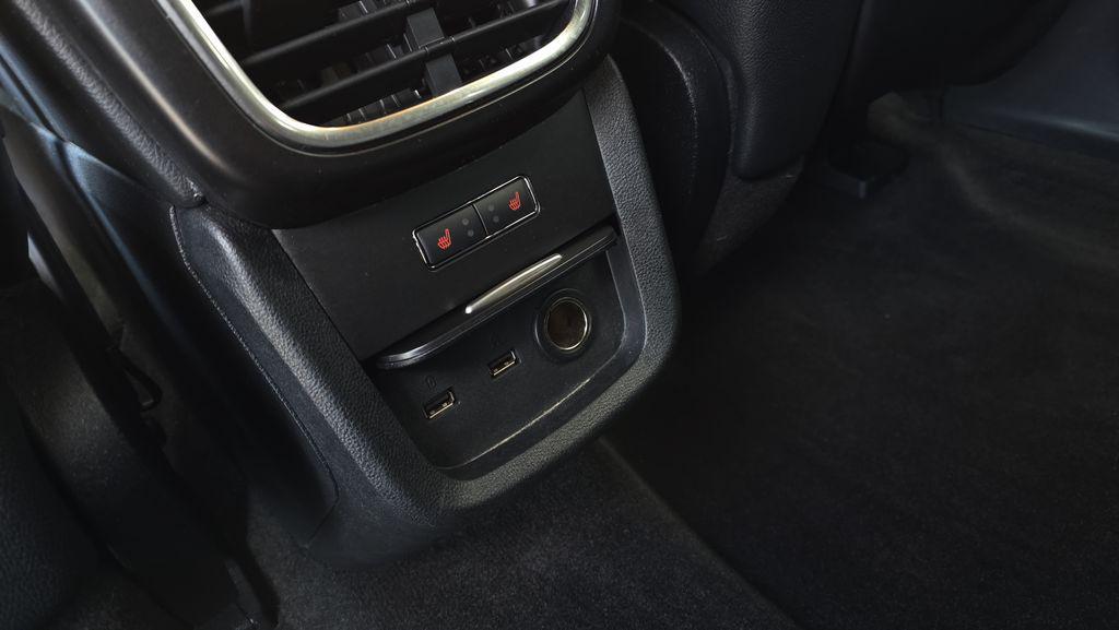 used 2020 Lincoln Nautilus car, priced at $27,540