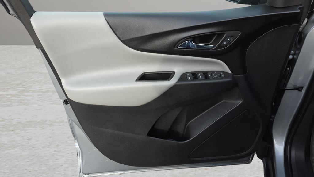 used 2023 Chevrolet Equinox car, priced at $19,950