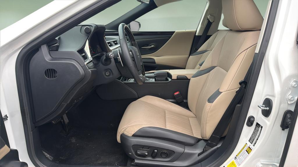 used 2020 Lexus ES 350 car, priced at $32,898