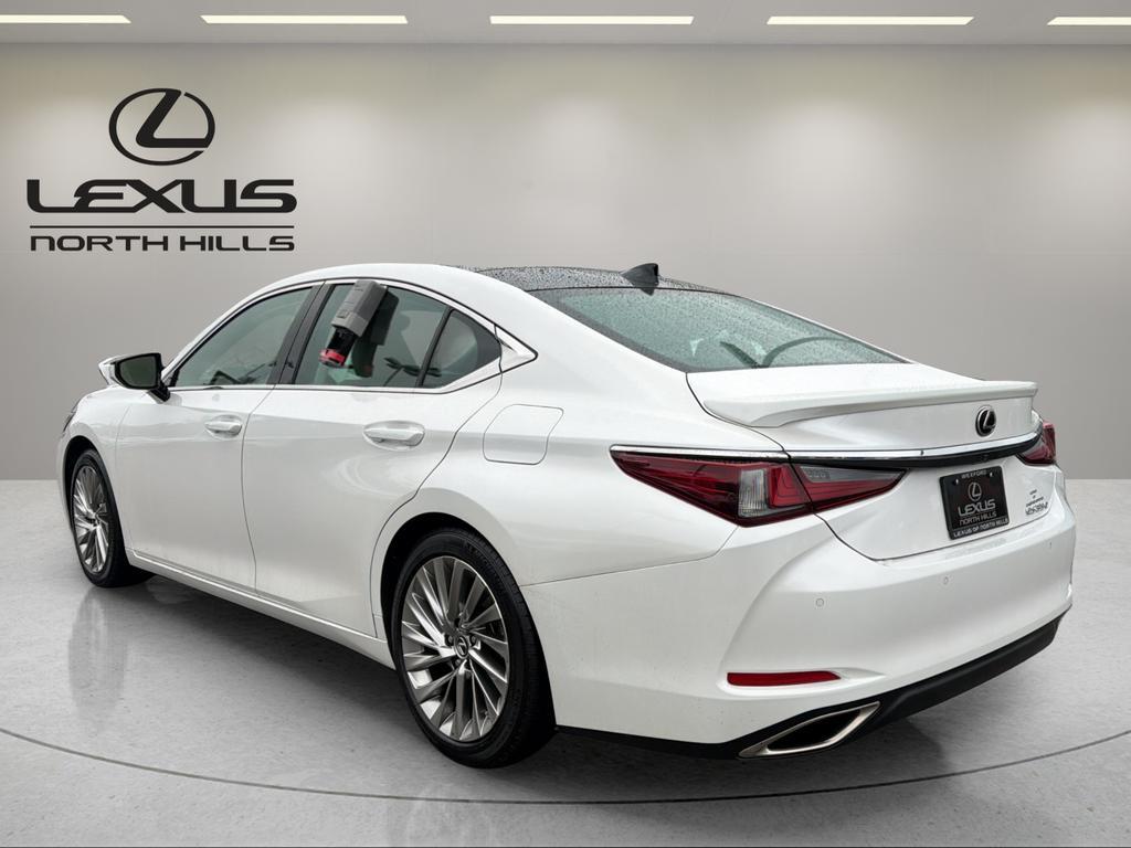 used 2020 Lexus ES 350 car, priced at $32,898