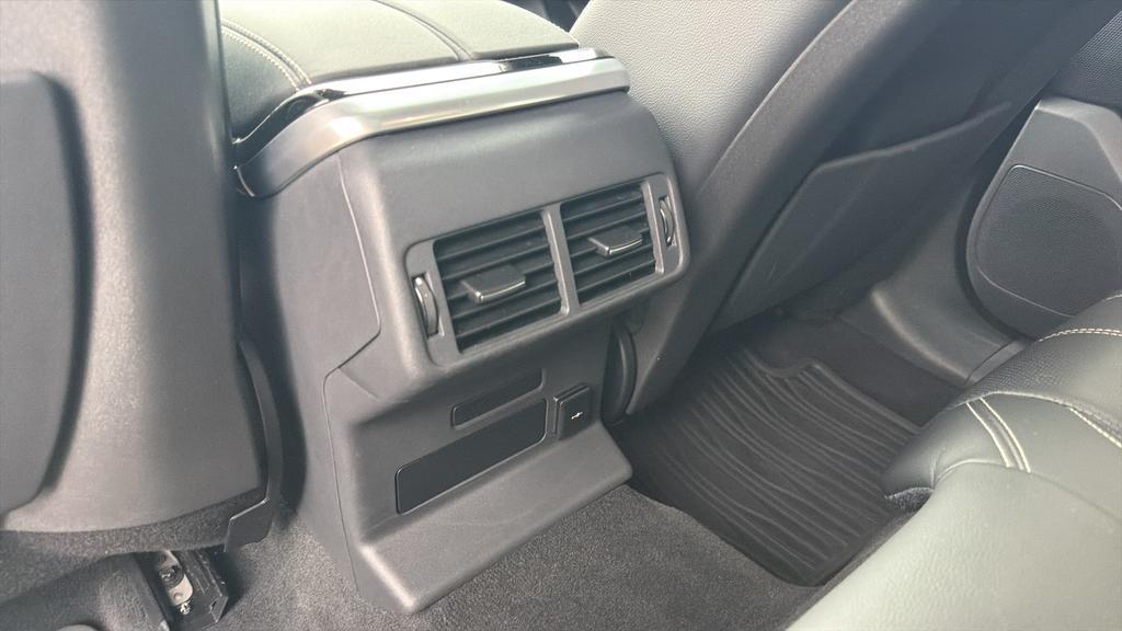 used 2022 Land Rover Range Rover Velar car, priced at $33,204