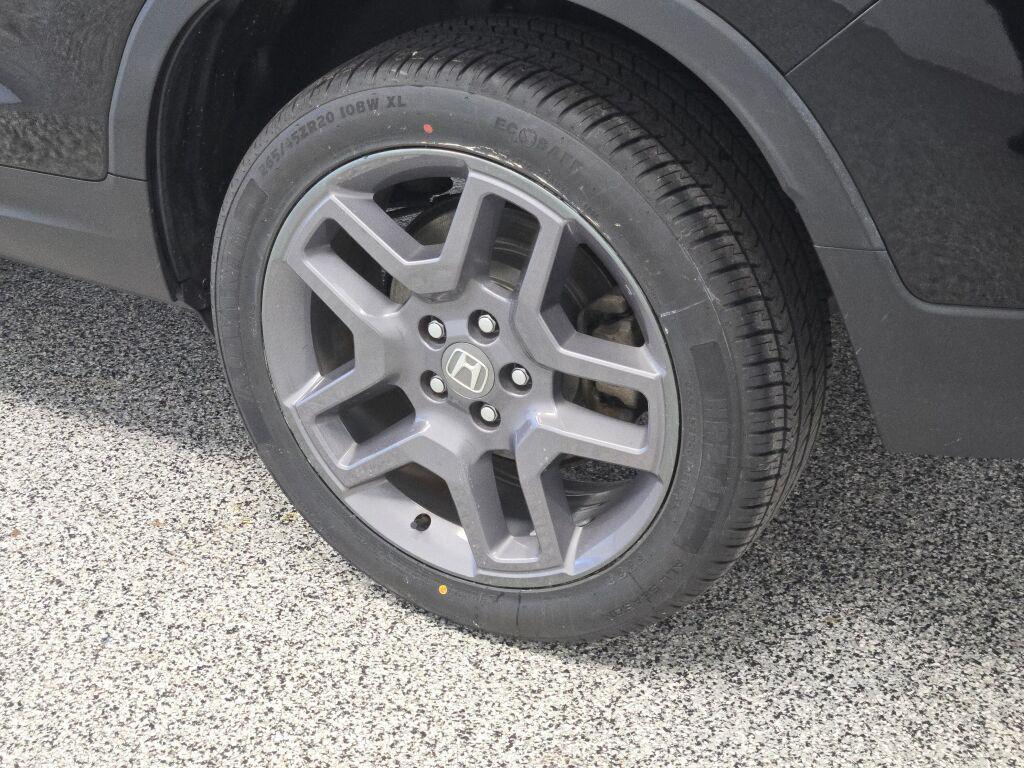 used 2022 Honda Passport car, priced at $28,899