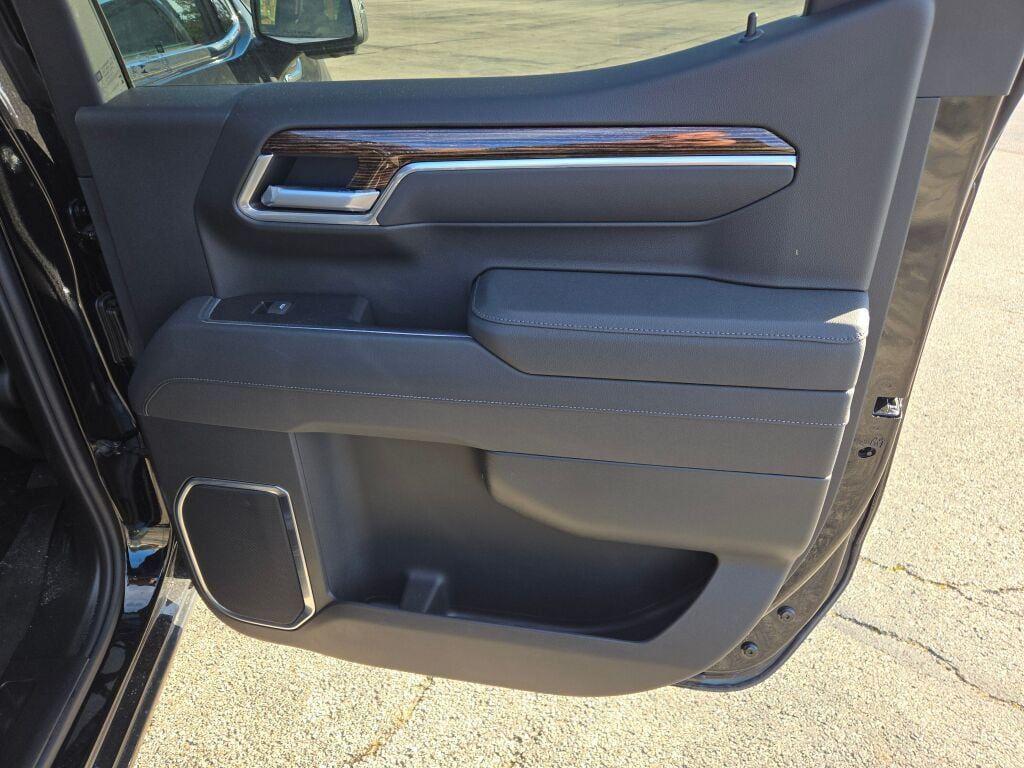 new 2026 GMC Sierra 1500 car, priced at $46,997