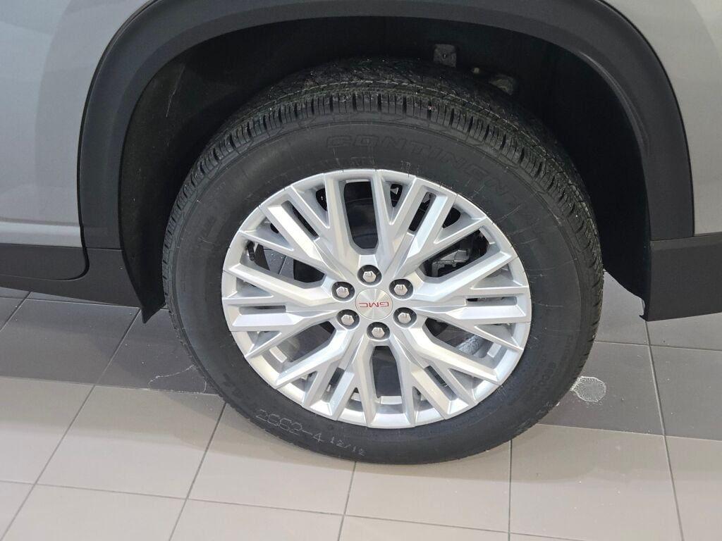 new 2026 GMC Acadia car, priced at $47,097