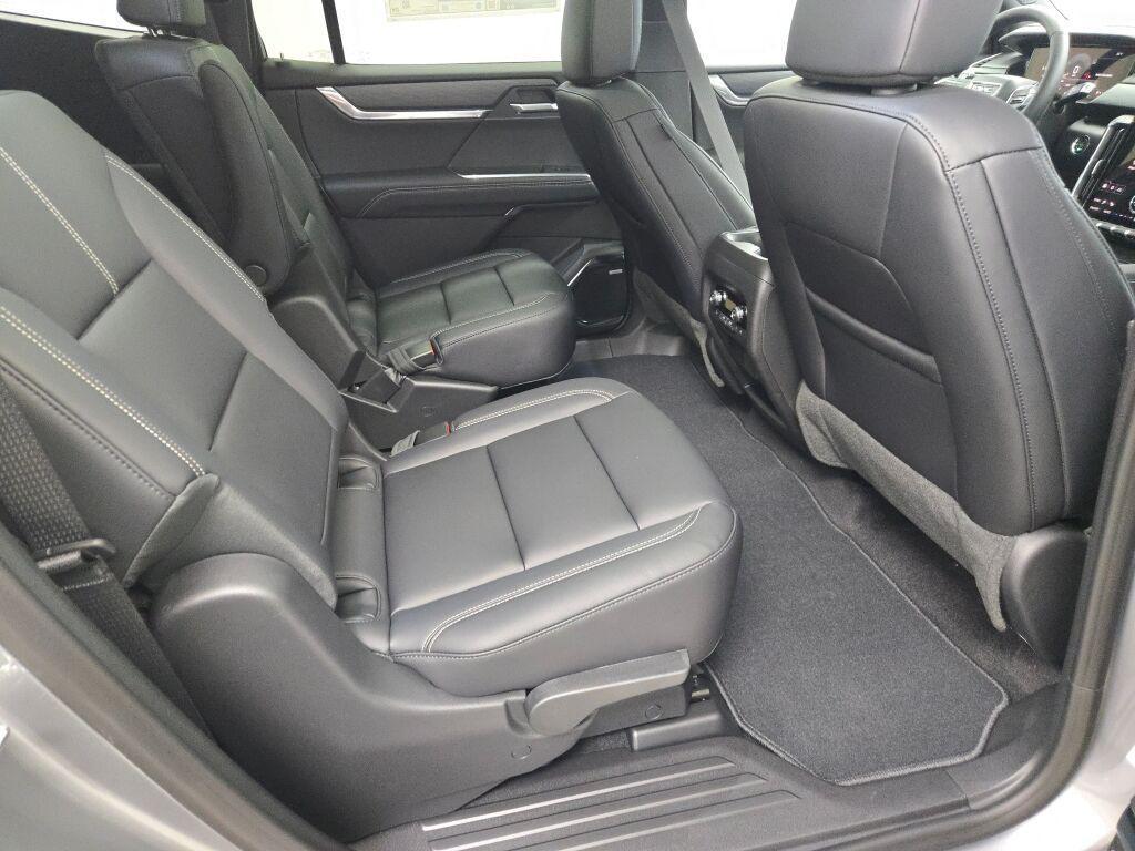 new 2026 GMC Acadia car, priced at $51,058