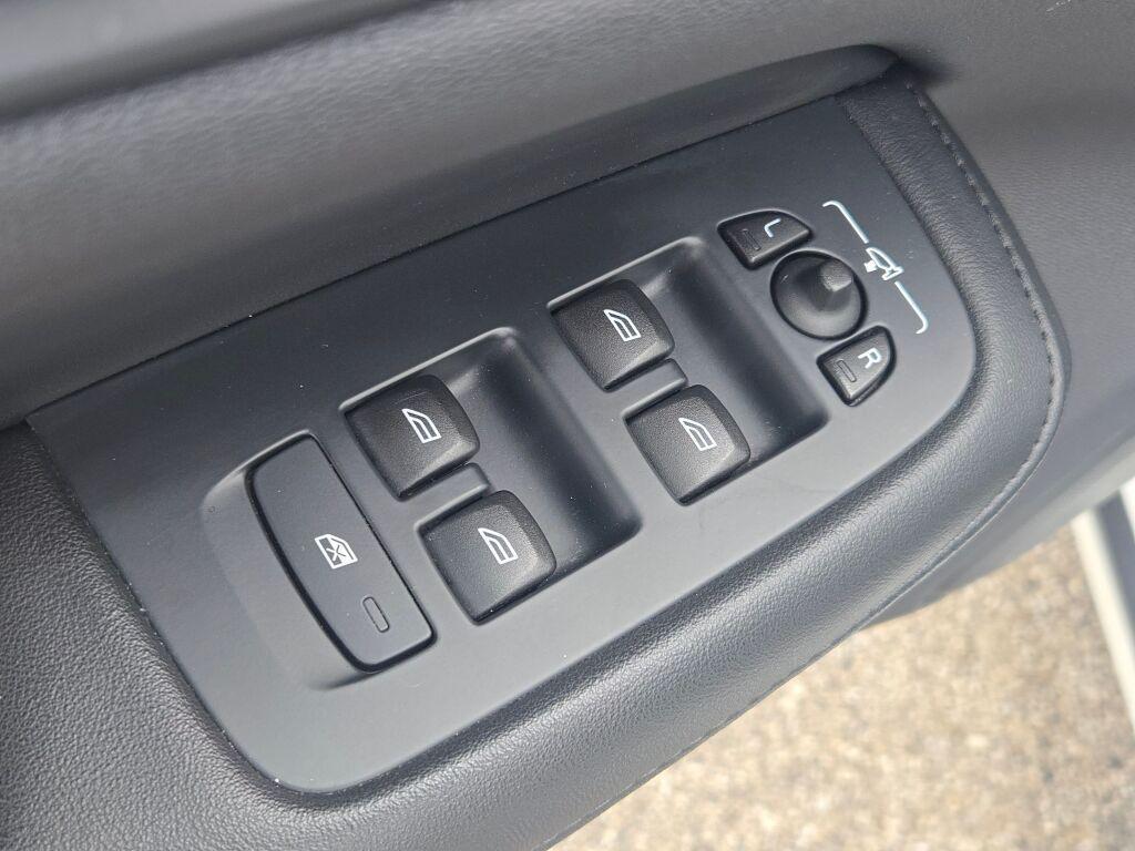 used 2024 Volvo S60 car, priced at $24,888