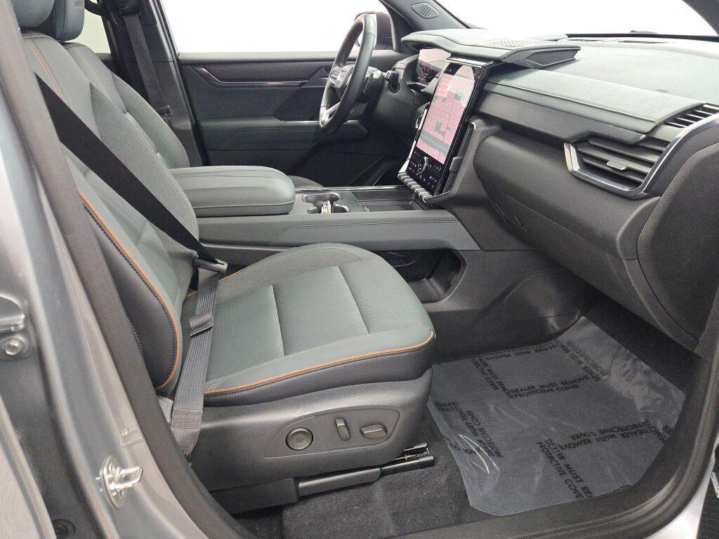 used 2024 GMC Acadia car, priced at $40,161