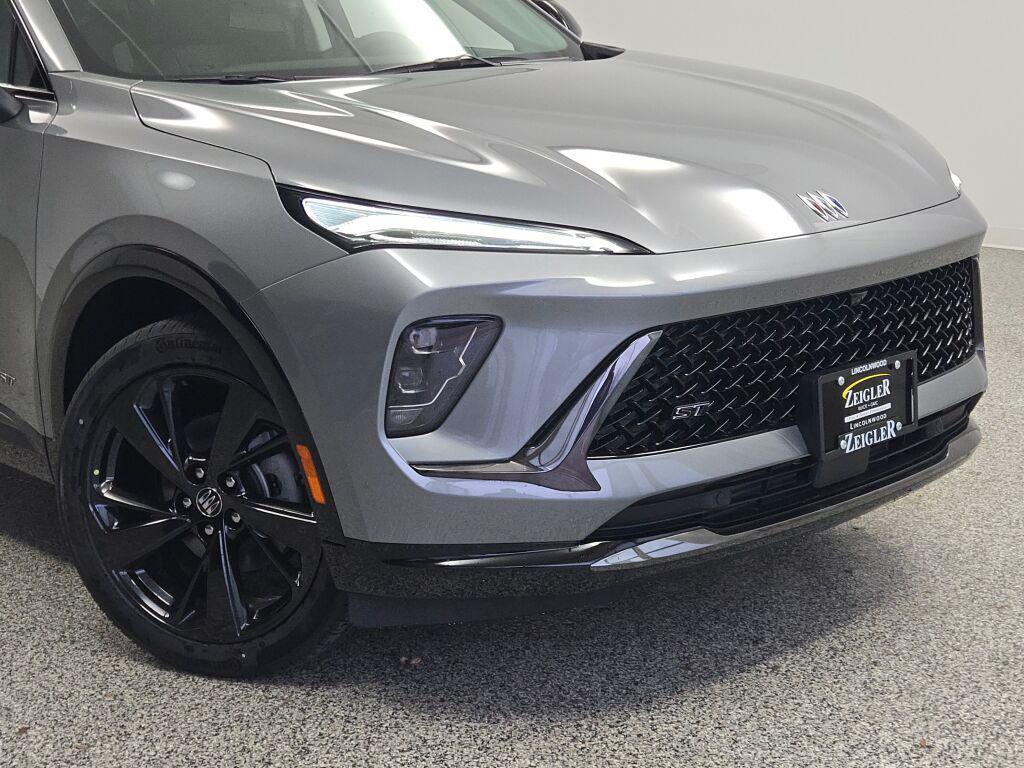 new 2026 Buick Envision car, priced at $46,054