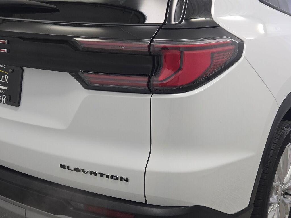 used 2024 GMC Acadia car, priced at $34,248