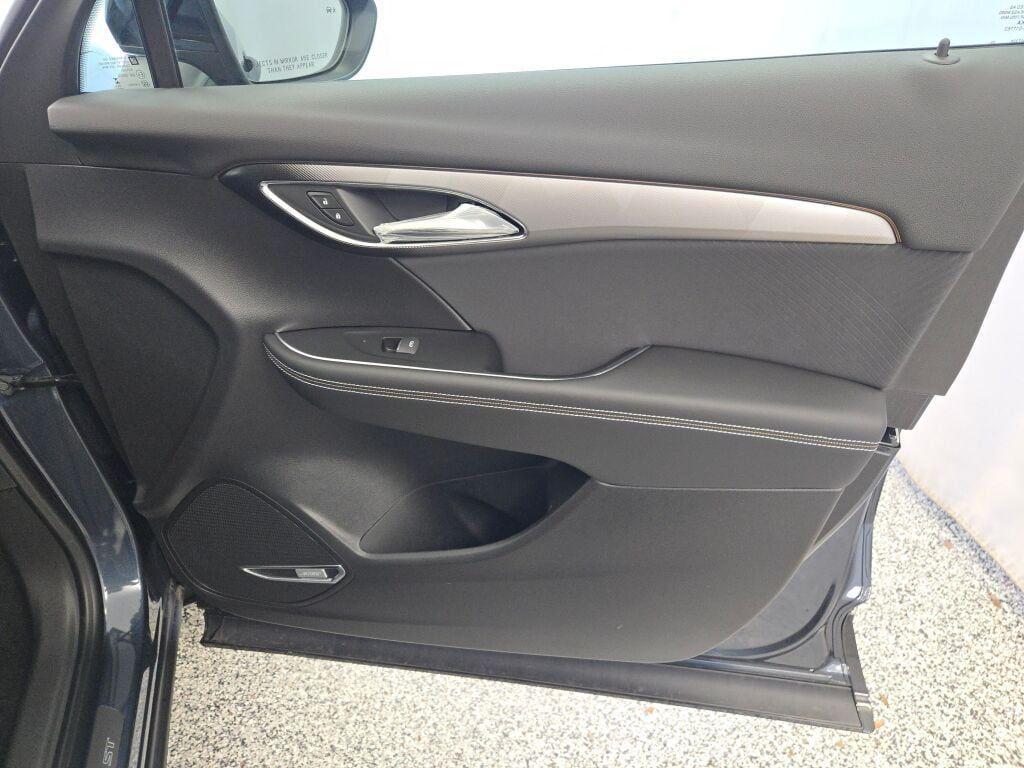 new 2026 Buick Envision car, priced at $46,054