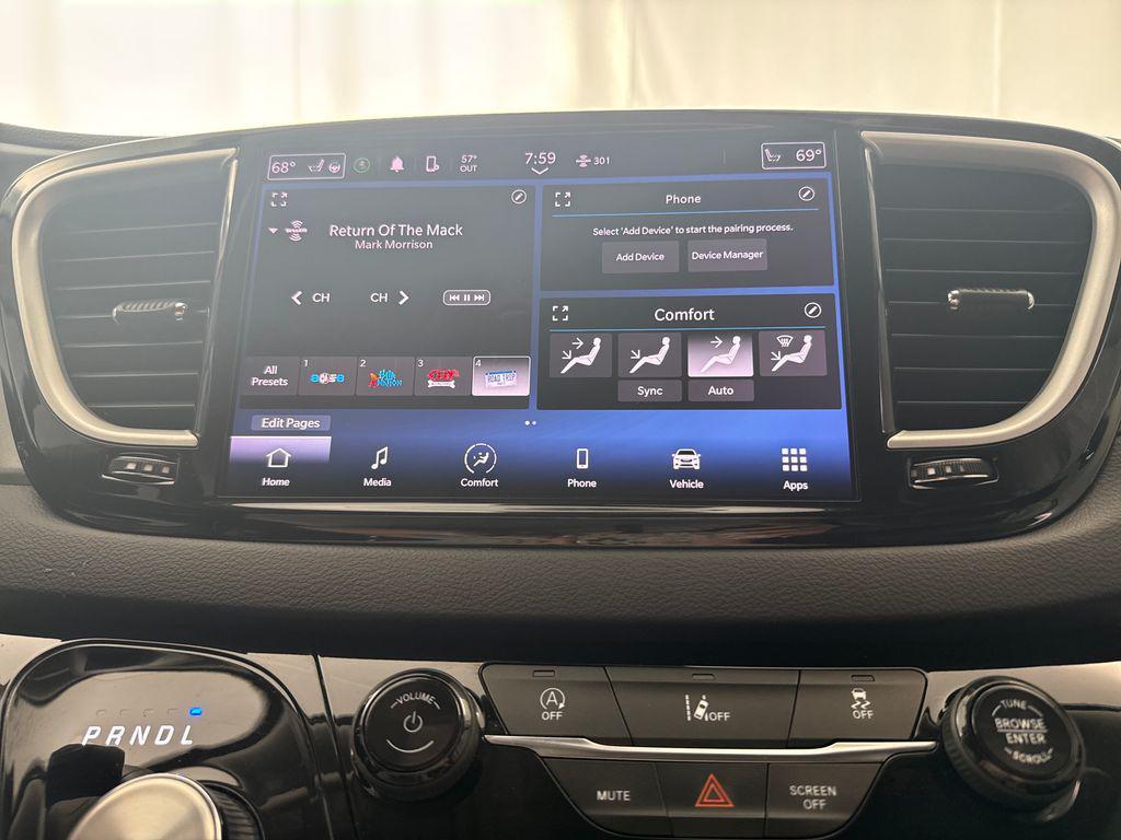 used 2022 Chrysler Pacifica car, priced at $18,411