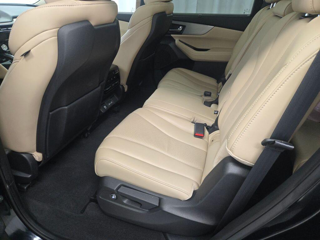 used 2023 Acura MDX car, priced at $40,399