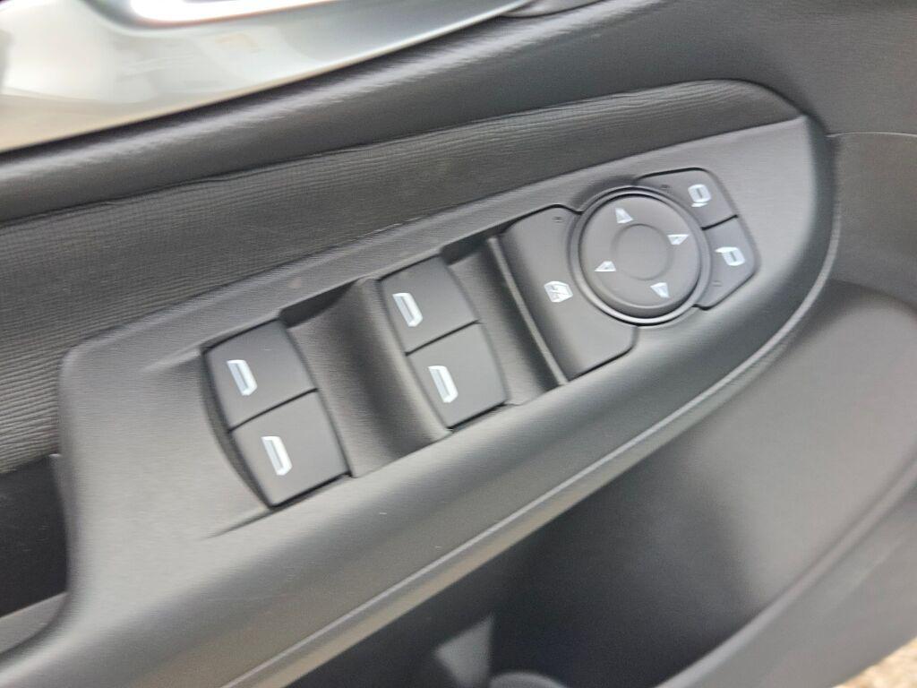 new 2026 Buick Envista car, priced at $26,282