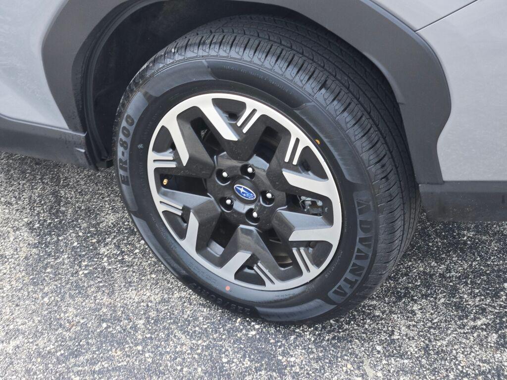 used 2025 Subaru Forester car, priced at $29,499