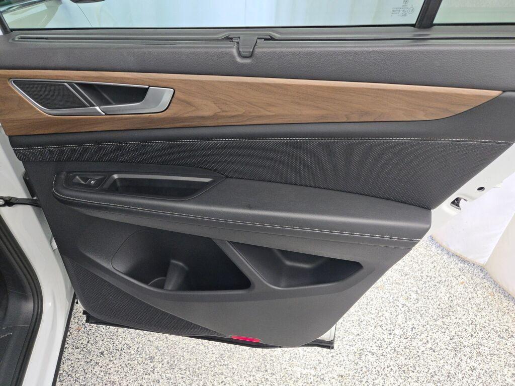 used 2024 Volkswagen Atlas car, priced at $30,199