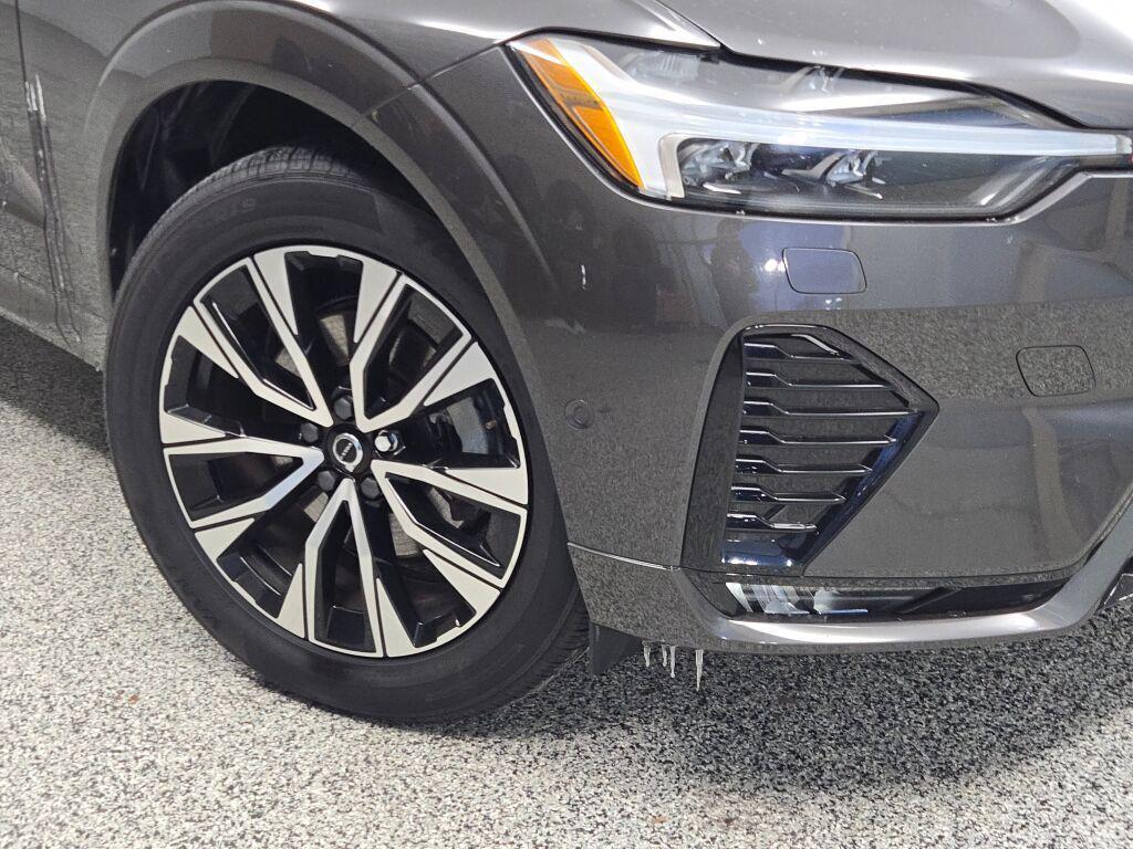 used 2023 Volvo XC60 car, priced at $27,599