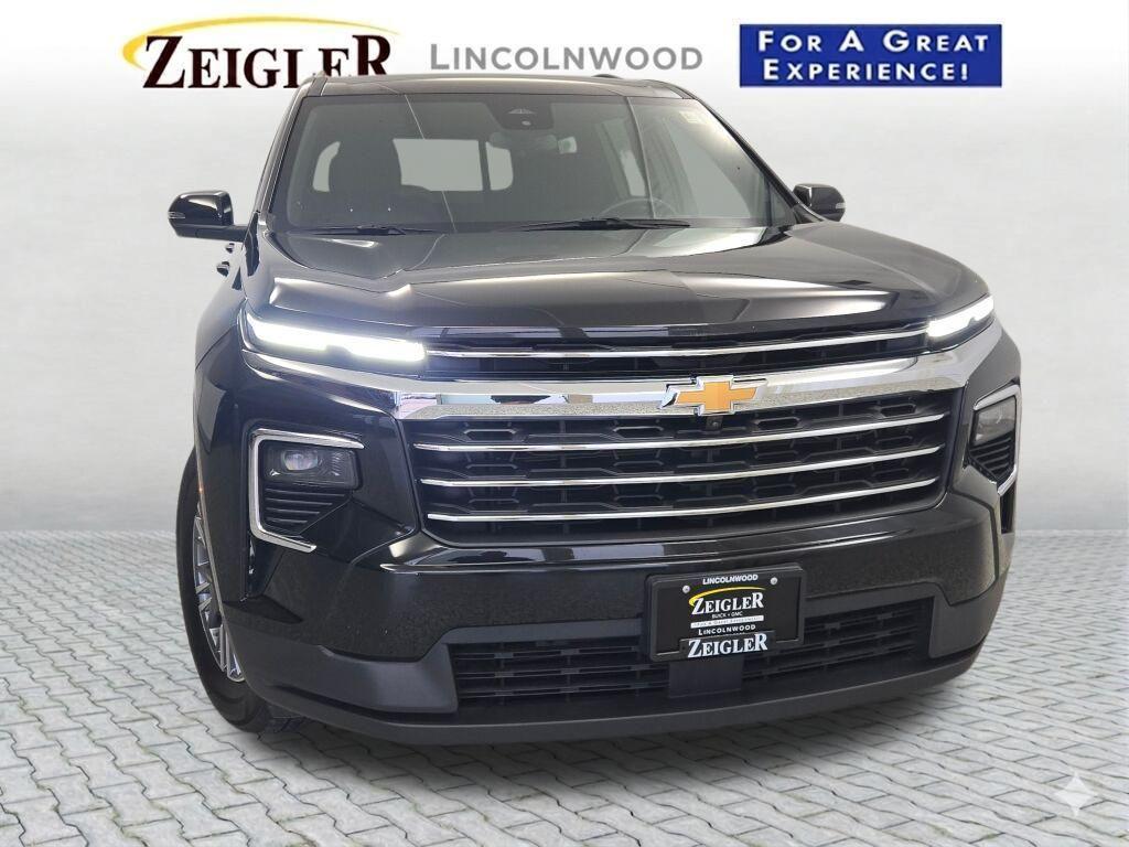 used 2024 Chevrolet Traverse car, priced at $33,211
