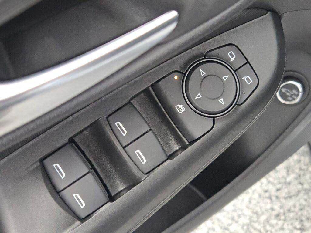 new 2026 Buick Envista car, priced at $27,365