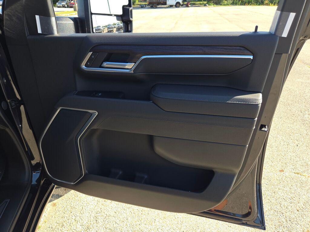 new 2026 GMC Sierra 2500 car, priced at $67,497