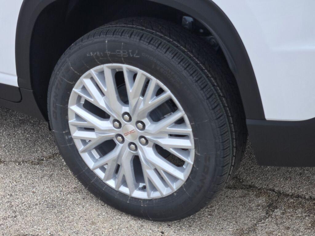 new 2026 GMC Acadia car, priced at $45,997