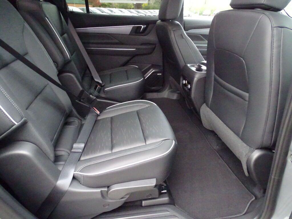 new 2025 Buick Enclave car, priced at $45,747