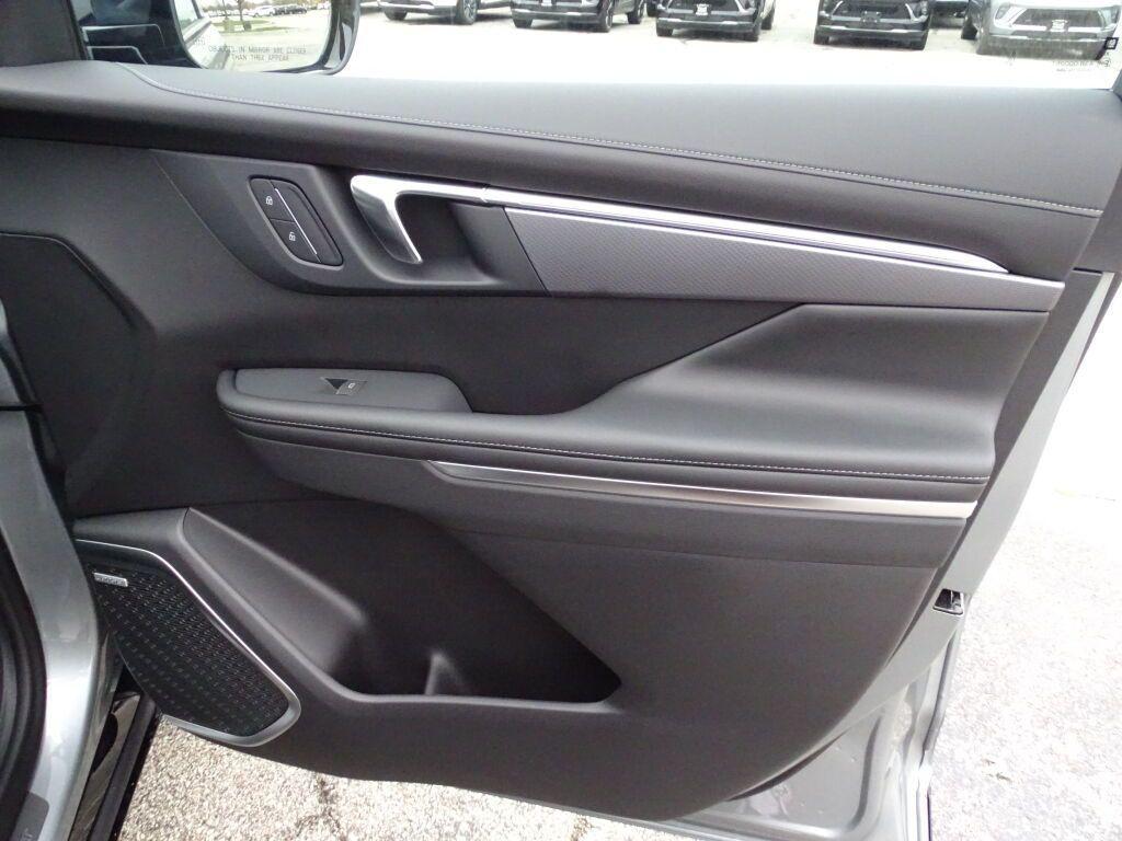 new 2025 Buick Enclave car, priced at $45,747